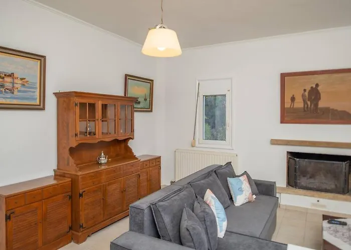 וילה Pines Sgourou