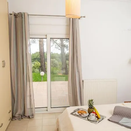 Villa Pines